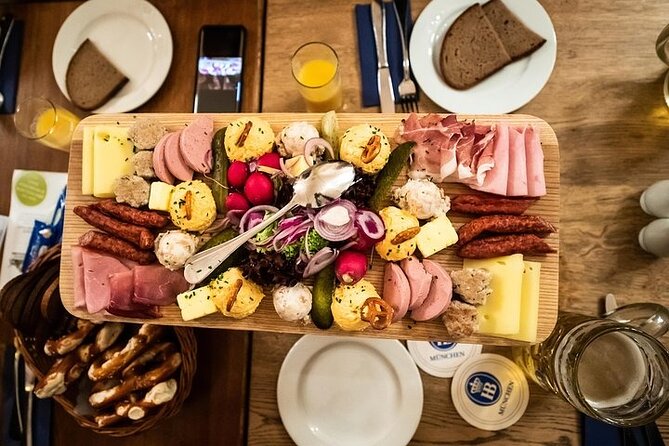 Bavarian Beer and Food Evening Tour in Munich - How much beer you get (and how to pace it)