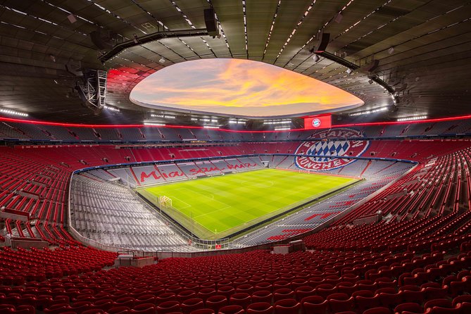 FC Bayern Munich Allianz Arena Tour and Panoramic Munich Tour - Starting from Karlsplatz: the bus ride that sets your bearings