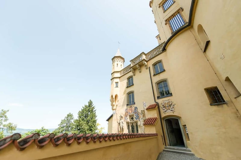From Munich: Neuschwanstein & Linderhof Castle Full-Day Trip - Coach comfort and timing: the unsung hero (and the hidden pressure)
