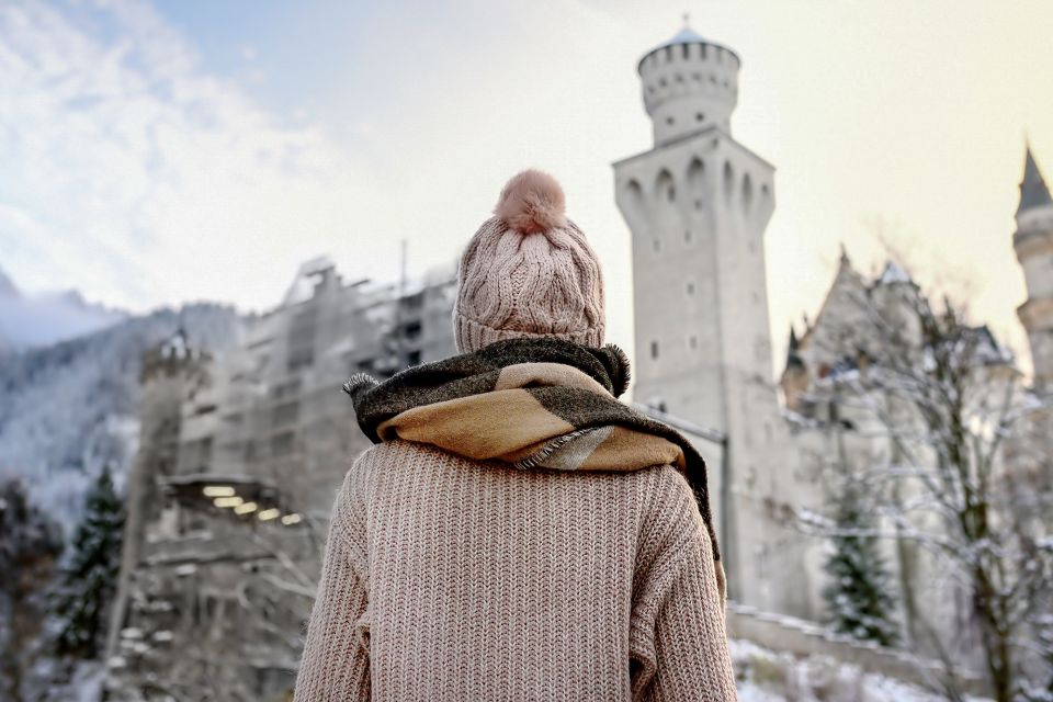 From Munich: Trip to Neuschwanstein & Linderhof in Spanish - Linderhof Palace and Gardens: Ludwig’s Baroque Side