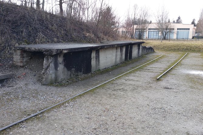 Guided Dachau Concentration Camp Memorial Site Tour with Train from Munich - Museum time: why one hour can be the right dose