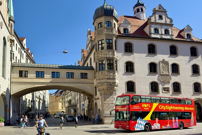 Hop-On Hop-Off Tour CitySightseeing Munich - The Purple line: Nymphenburg and the Olympiapark direction