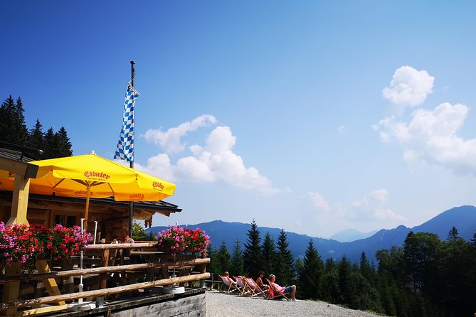 Mike's Neuschwanstein & Linderhof Private Tour from Munich - Neuschwanstein Castle: tickets, crowds, and the climb