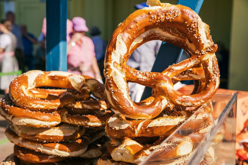 München: Oktoberfest Experience and Lunch in Tent - Should You Book This Oktoberfest Beer-Tent Lunch Tour?
