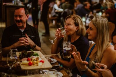Munich: Beer and Food Tour with Dinner & Oktoberfest Museum - Beer Tastings That Focus on Munich’s Brewing Logic