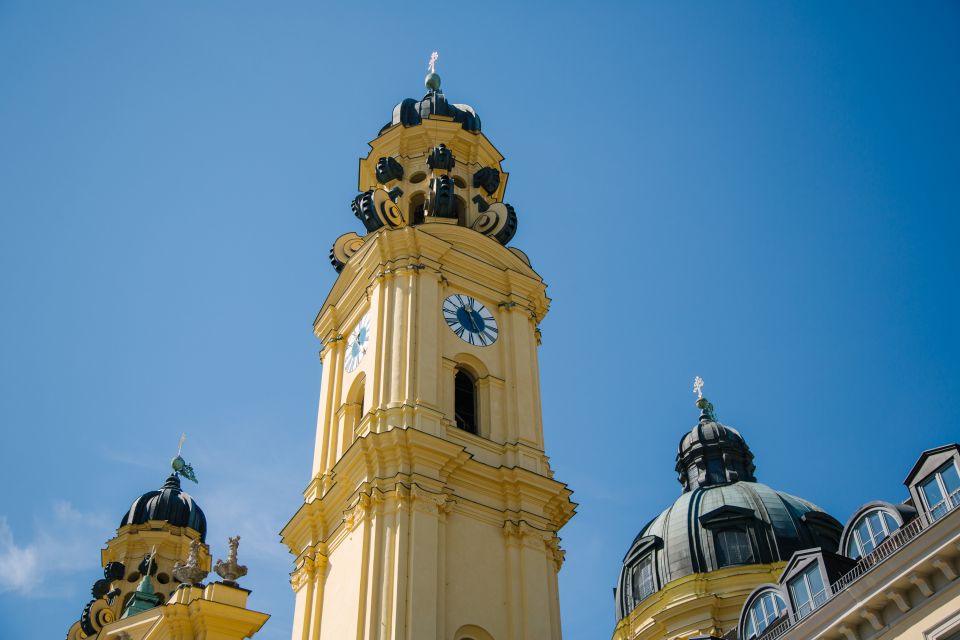 Munich: Bike Tour with Beer Garden Break - Getting started at Fat Tire Tours, Karlsplatz 4