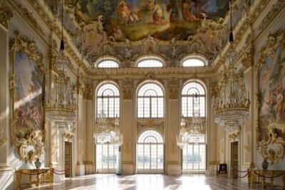 Munich: City Pass 45+ Top Attractions and Public Transport - Palace and Park Day: Nymphenburg and Schleissheim
