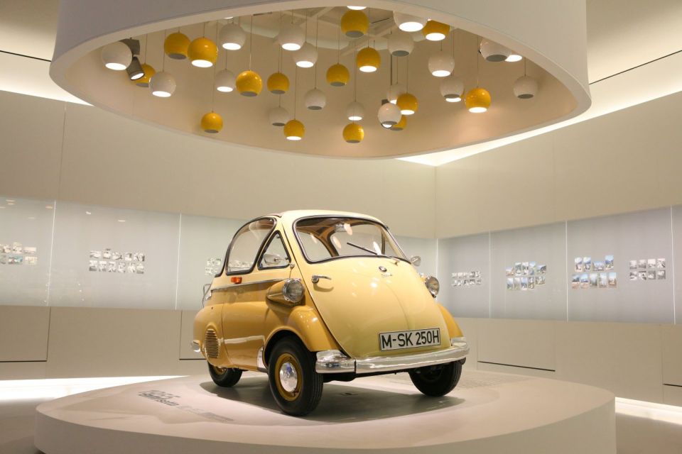 Munich: City Pass 45+ Top Attractions and Public Transport - Hop-On Hop-Off Express Circle and Public Transport Options