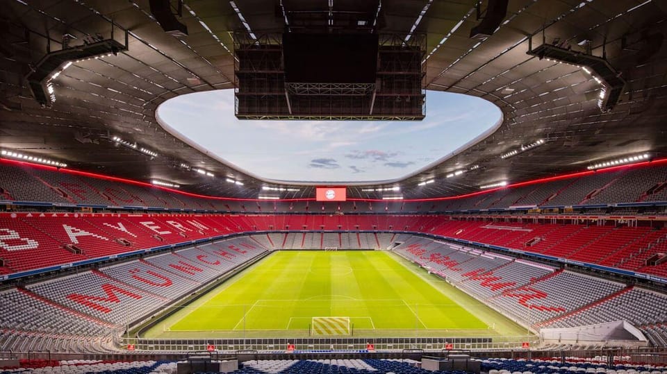 Munich: FC Bayern Museum + Arena View - North Stand Arena View: panoramic photos without the rushing