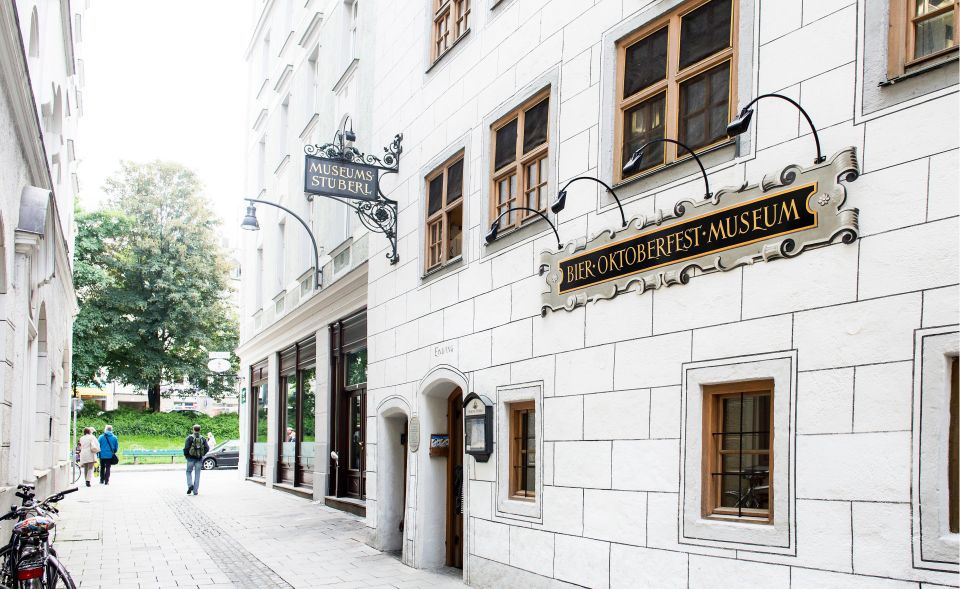 Munich: Guided Food Walking Tour with Beer Tasting - Old Town bread from the last mill: why it’s more than a side