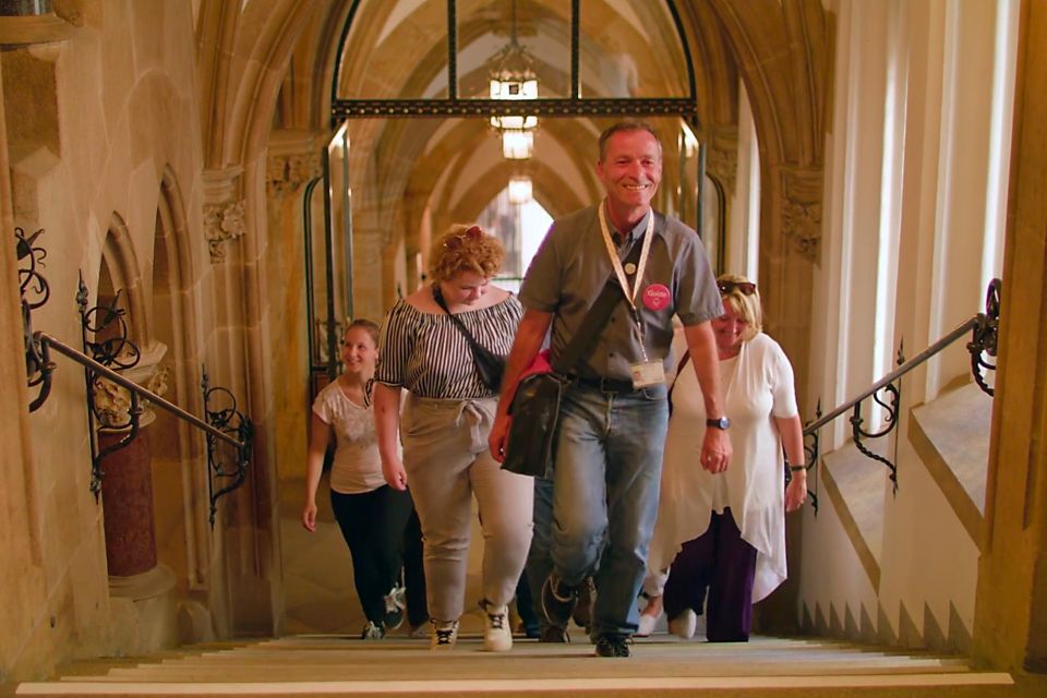 Munich: Guided Tour of the historic Town Hall on Marienplatz - Meeting on Marienplatz: the practical way to start