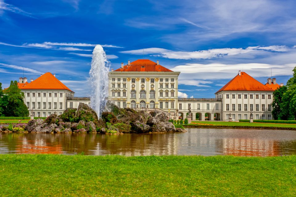 Munich Hop-On Hop-Off Tour: 1-Day or 2-Day Ticket - Audio Commentary You Can Follow in Multiple Languages