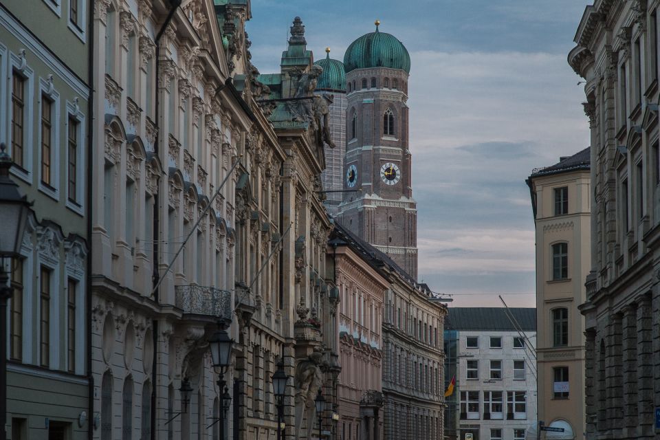 Munich - Illuminati & other Secret Societies, Tour in German - Frauenkirche and the Munich “power map”