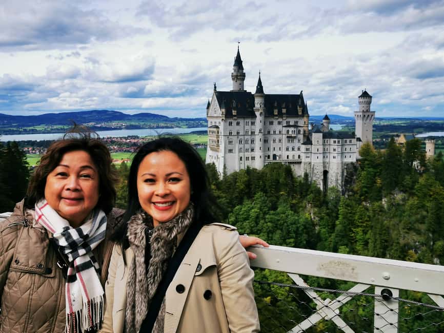 Munich: Neuschwanstein Castle by Bus with Alpine Bike Ride - Luxury Coach Comfort, Real Time Savings