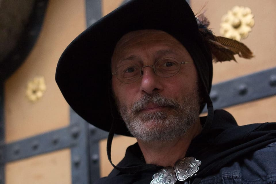 Munich: Night Watchman Tour for Kids (6 - 12 years) - 75 min - The Night Watchman costume: more than just props