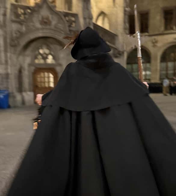 Munich: Night Watchman Tour in English - Pace and Comfort: 1.5 Hours That Fit Real Schedules