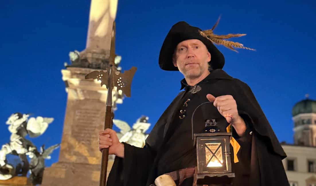 Munich: Night Watchman Tour in English - The Night Watchman With a Lantern: More Than a Costume