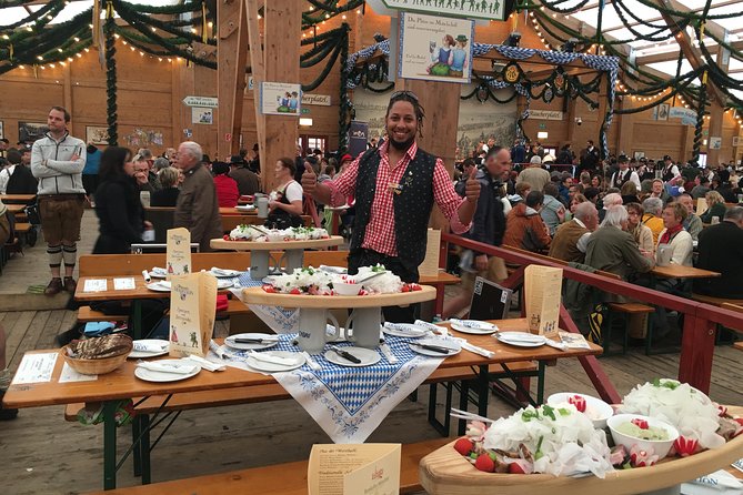 Munich Oktoberfest Guided Full-Day Experience - The included Oktoberfest meal and beer: what you should expect