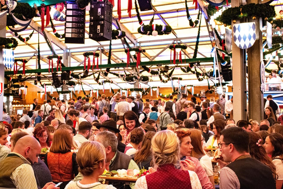 Munich: Oktoberfest Tour with Tent Reservation, Food & Beer - Markets and street-food time: easy snacks, easy wins