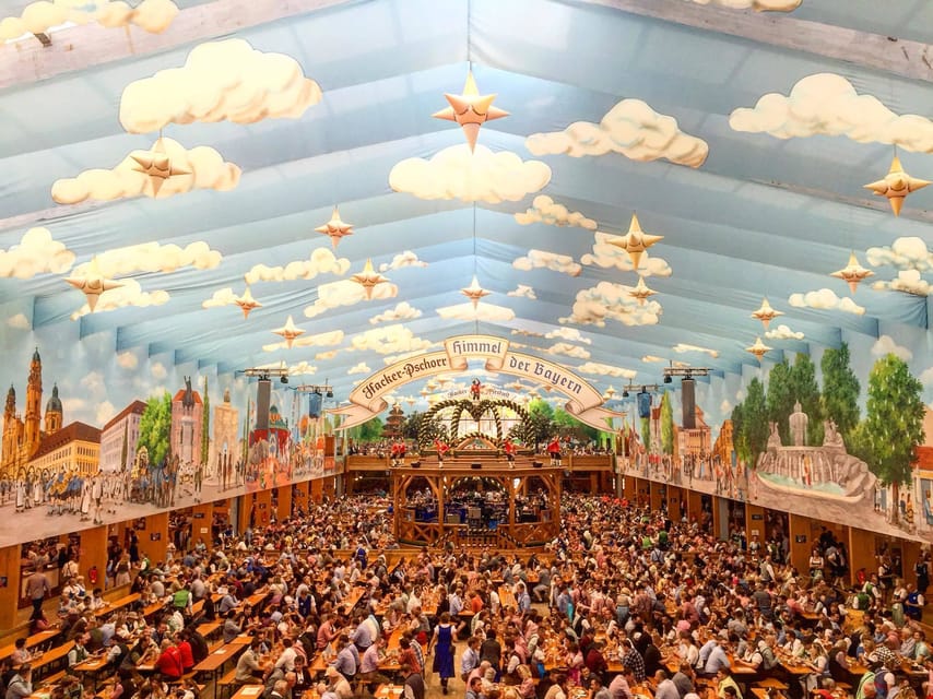 Munich: Oktoberfest Tour with Tent Reservation, Food & Beer - Break time and the shift into the beer tent