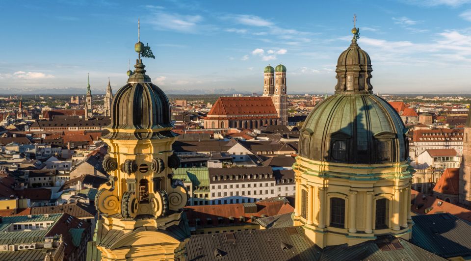 Munich: Old Town Guided Walking Tour - Old Town Landmarks in Just Two Hours