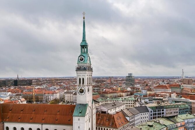 Munich Private Tour with a Local – Highlights & Hidden Gems - Marienplatz and the Glockenspiel: The Center with a Script