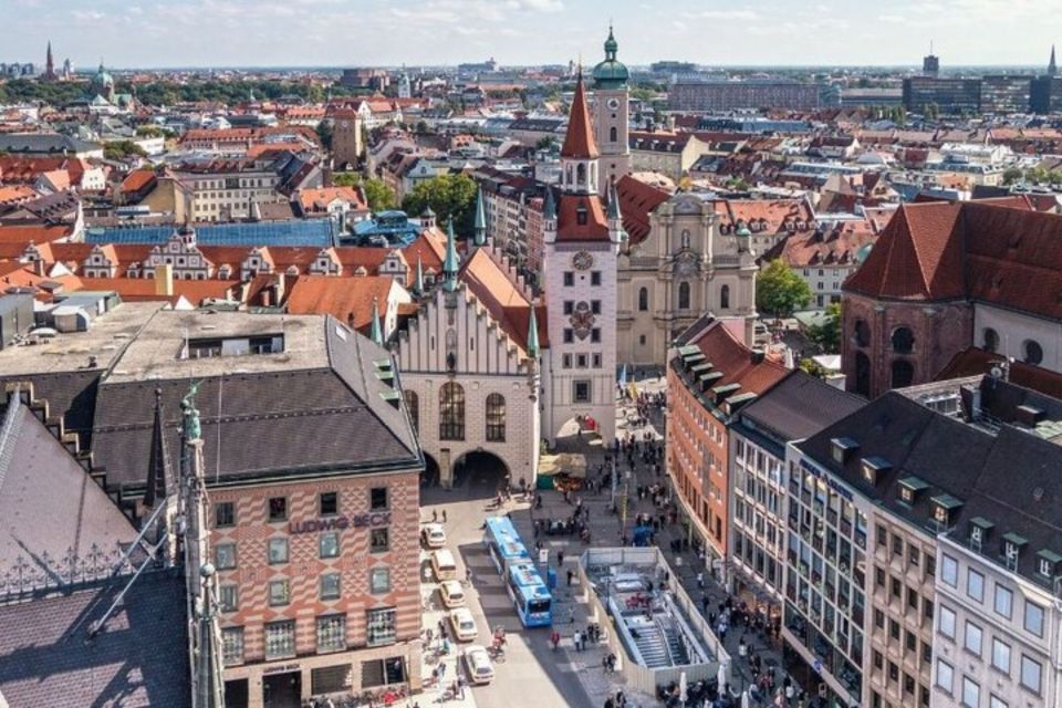 Munich : Private Walking Tour with A Guide (Private tour) - English Garden: The Break That Makes the Walk Worth It