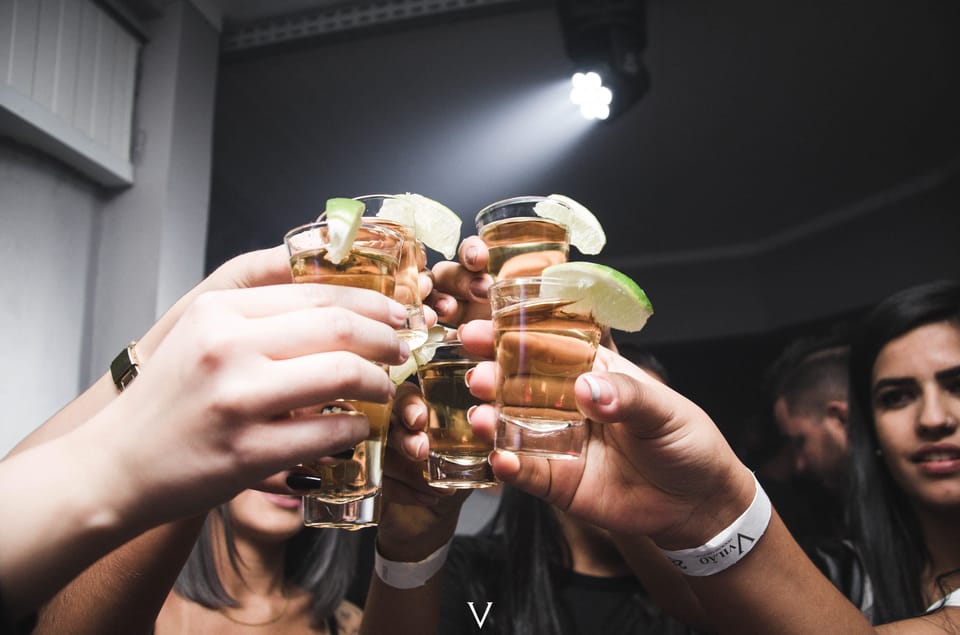 Munich Pub Crawl - 4 Locations, Shots, and Club Entry - Key Things That Make This Pub Crawl Work