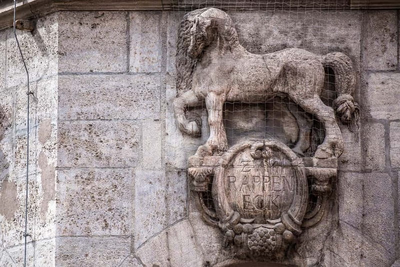 Munich: Raven Black Witches and Executioners Walking Tour - Should you book this witch-and-hangman walk