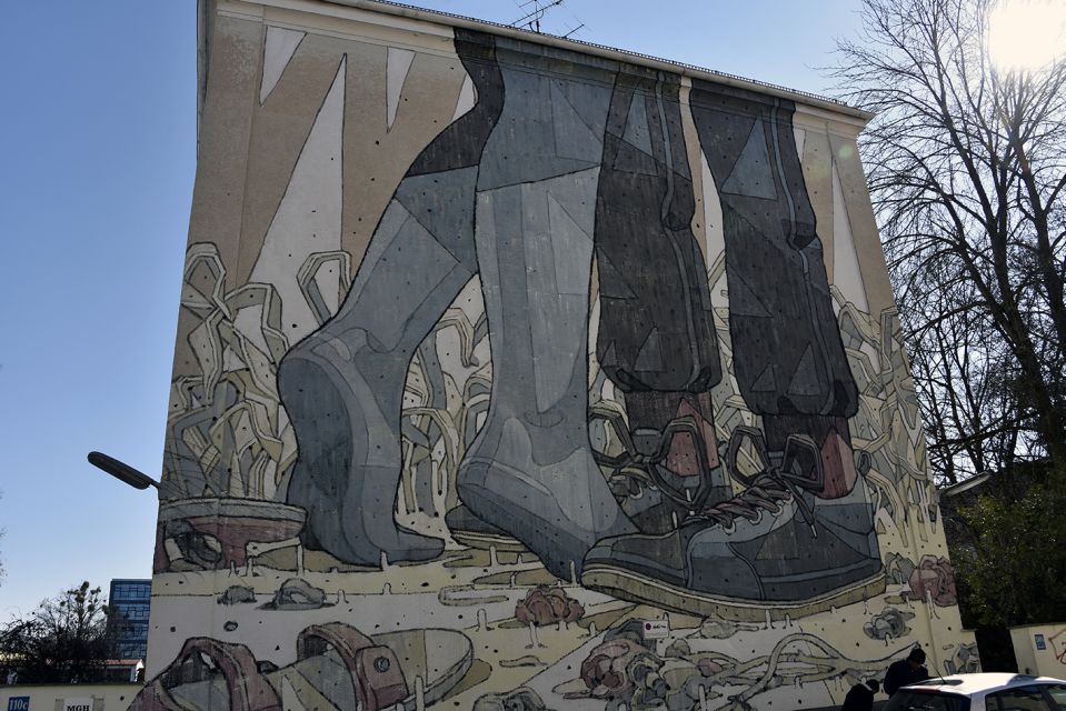 Munich: Street Art Bike Tour - Heading toward the slaughterhouse district