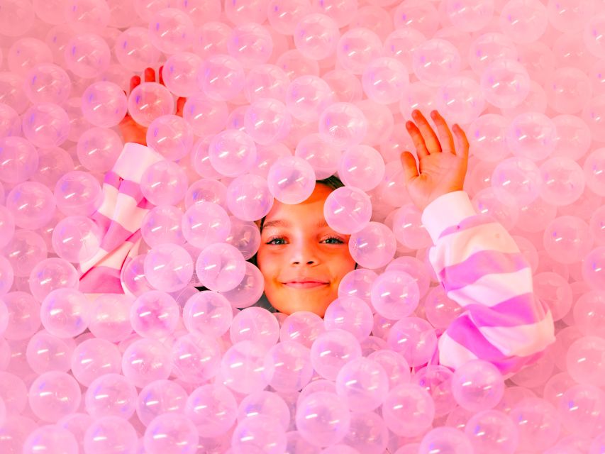 Munich: Studio of Wonders Entry Ticket - 20 Interactive Worlds: Optical Illusions, Infinity Rooms, and AR