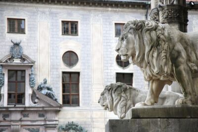 Munich: Third Reich & WWII Walking Tour - Hofbräuhaus: the early mass meeting that made Nazism visible