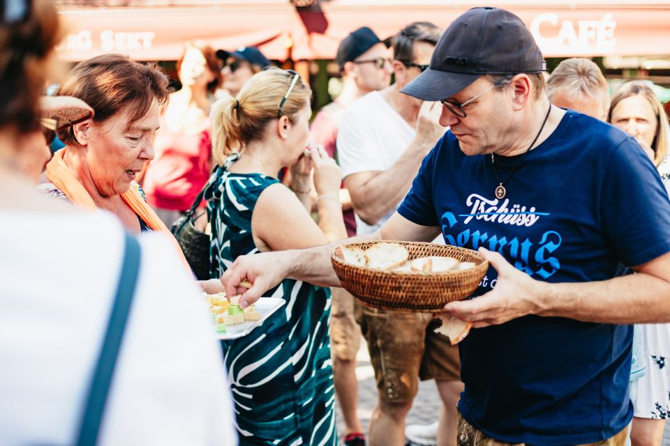 Munich: Viktualienmarkt Food Tour - Stories from guides and market traders: turning snacks into context
