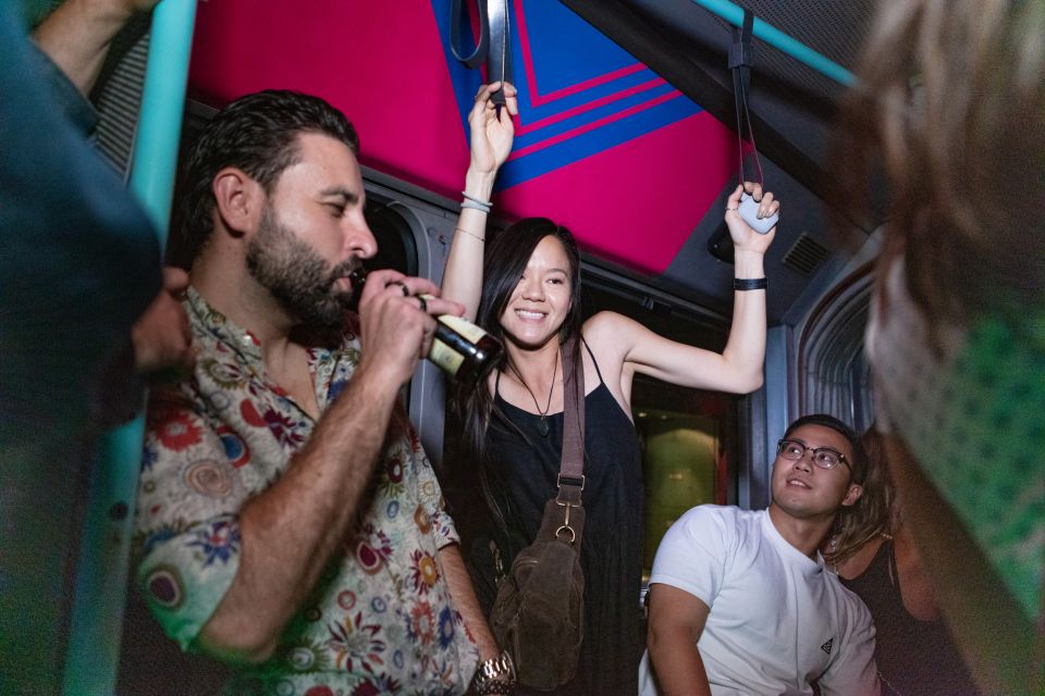 Munich's Original Pub Crawl - The 4-Hour Flow: From Group Mixer to Club Dancing
