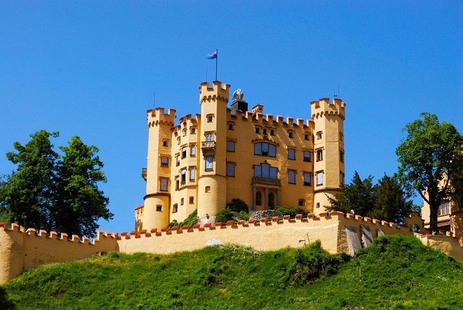 Neuschwanstein and Hohenschwangau Exclusive Skip-the-Crowds Tour - Optional Füssen Stops If You Have Extra Time