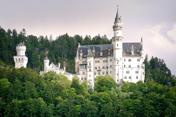 Neuschwanstein Castle and Linderhof Palace Day Trip from Munich - Neuschwanstein Castle: timing, the audio guide, and Marienbrücke photos