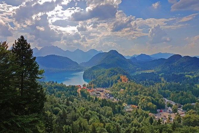 Neuschwanstein Castle Tour from Munich - Schloss Neuschwanstein: Skip the Ticket Line and Listen for the Story