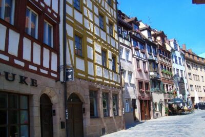 Nuremberg Guided Day Trip from Munich by Train - Start at Radius Tours: how the day begins in Munich