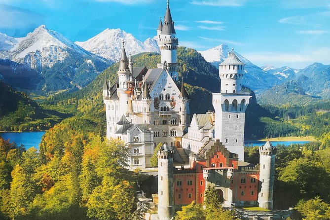 Skip-the-Line Neuschwanstein Castle Tour from Munich - Small Group Size: Easier Than a Crowd, Still a Crowd